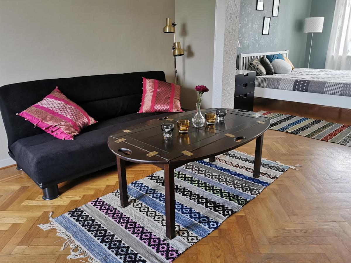 Appartamento Gamla Skolan Rum & Oevernattning I Spjutstorp Esterno foto